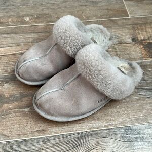 Ugg slippers